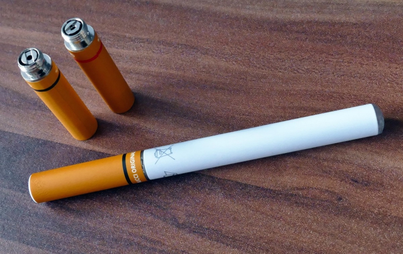 e-cigarette-CIPIERES-min_electronic_cigarette_e_cigarette_nicotine_vapor_vaporizer_smoke_tobacco-663282